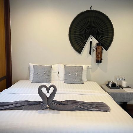 V-View Beach Resort Baan Tai Bagian luar foto