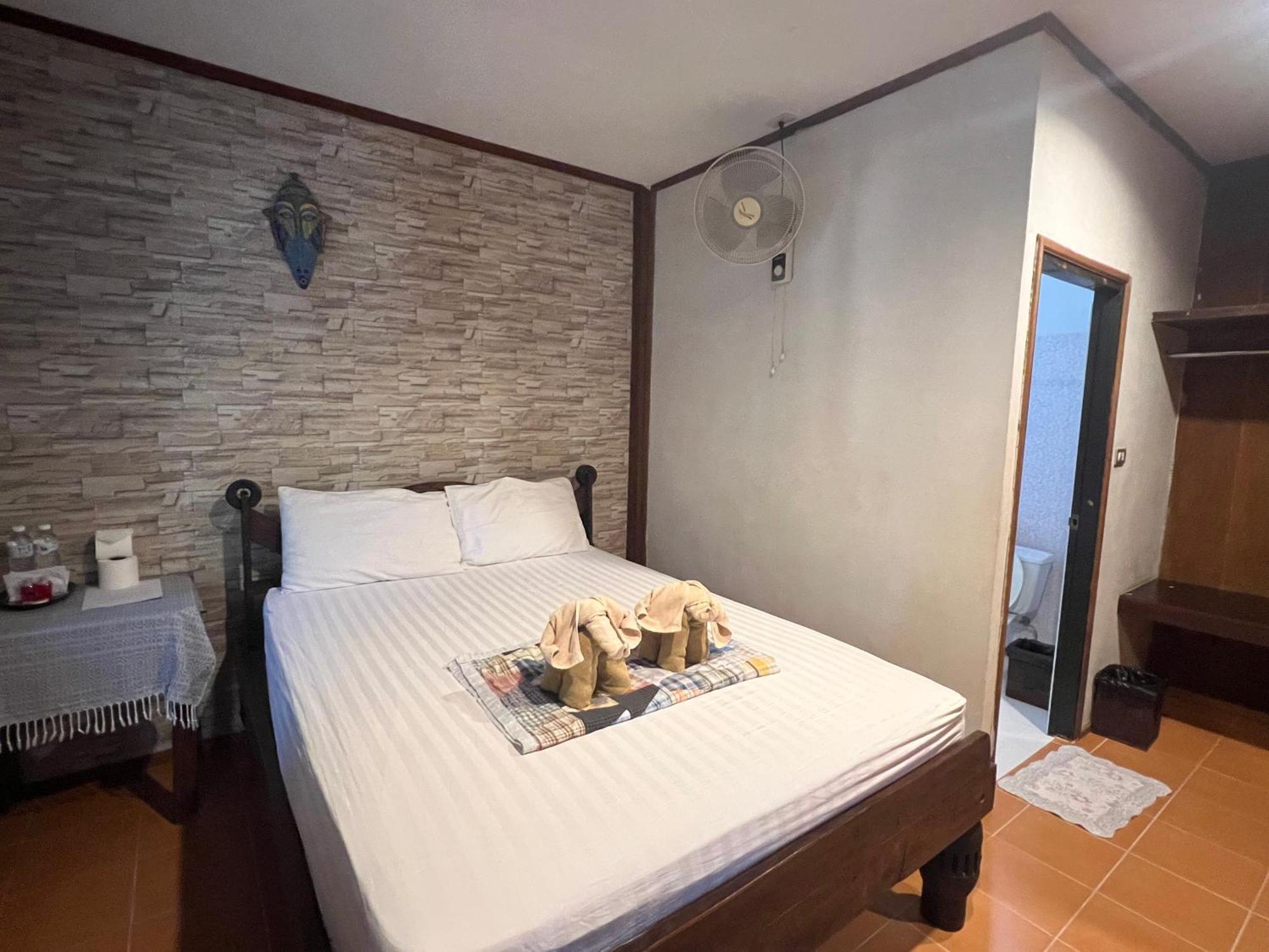 V-View Beach Resort Baan Tai Bagian luar foto